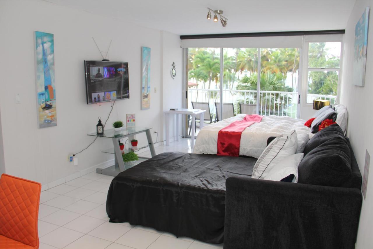Hobie Oceanfront Apartment At Isla Verde San Juan Exteriér fotografie