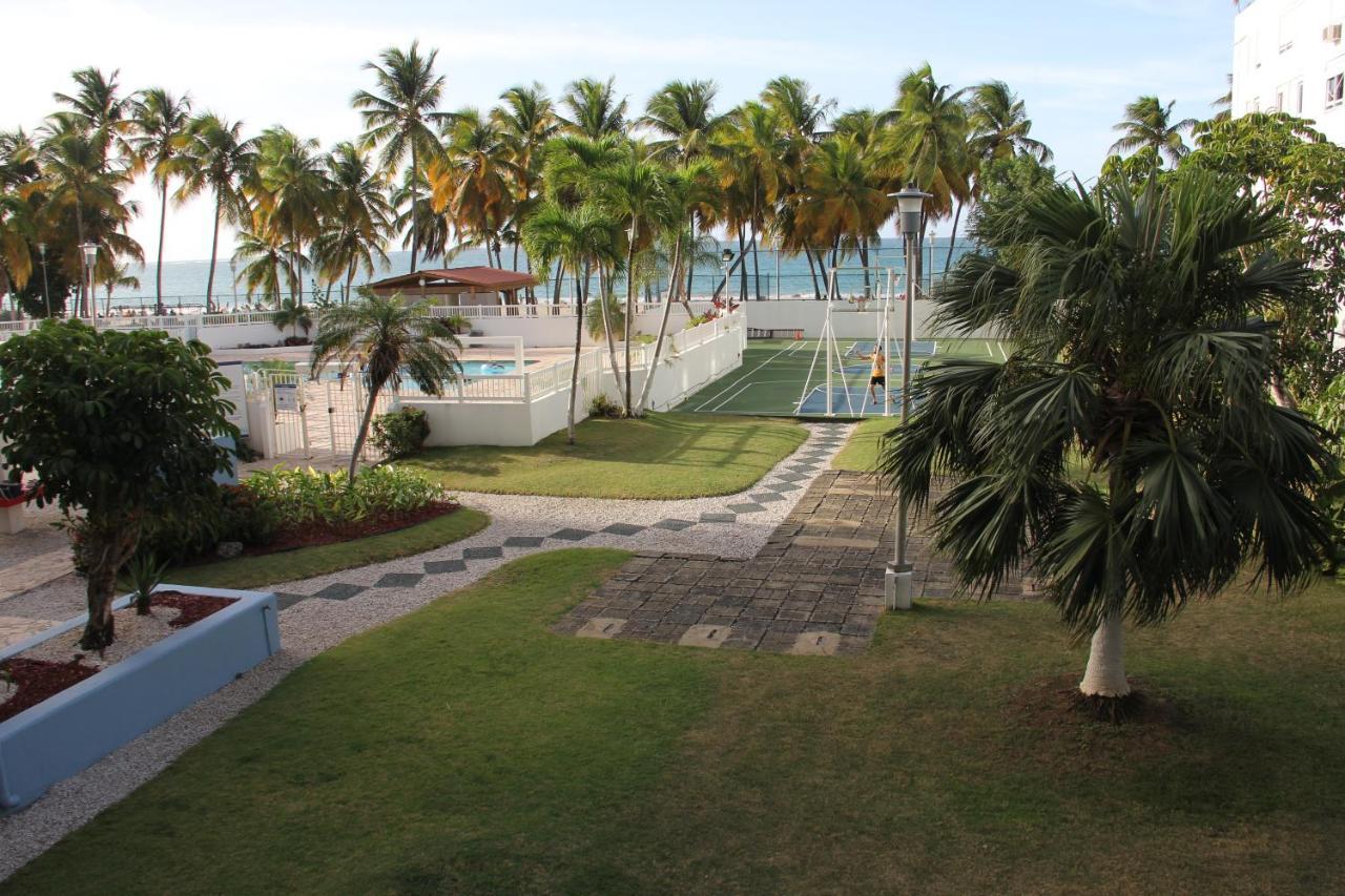 Hobie Oceanfront Apartment At Isla Verde San Juan Exteriér fotografie
