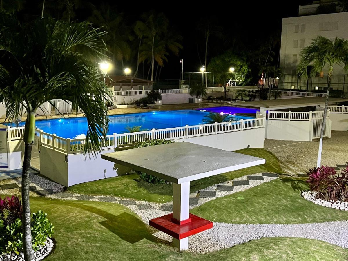 Hobie Oceanfront Apartment At Isla Verde San Juan Exteriér fotografie